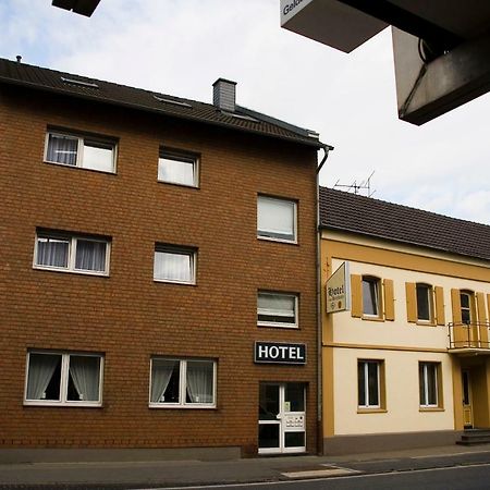 Hotel Zum Schwan Weilerswist Екстериор снимка